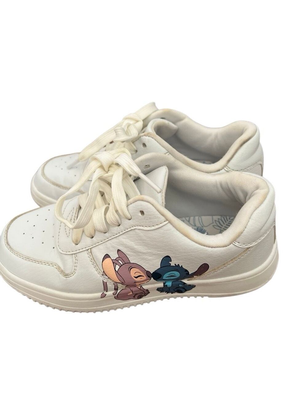 Lilo & Stitch Girl’s Sneakers Sz.2